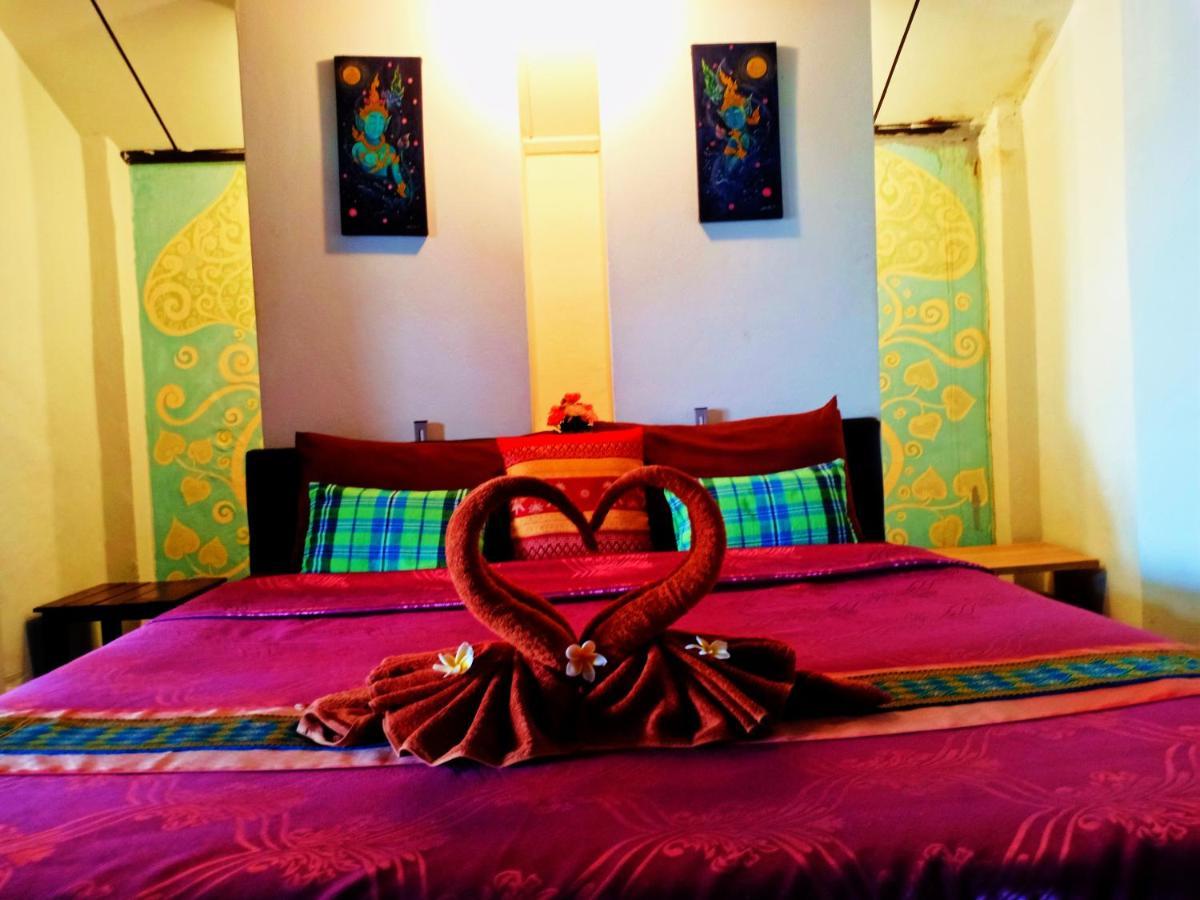 Sofa Gallery Hotel Нонг Кай Екстериор снимка